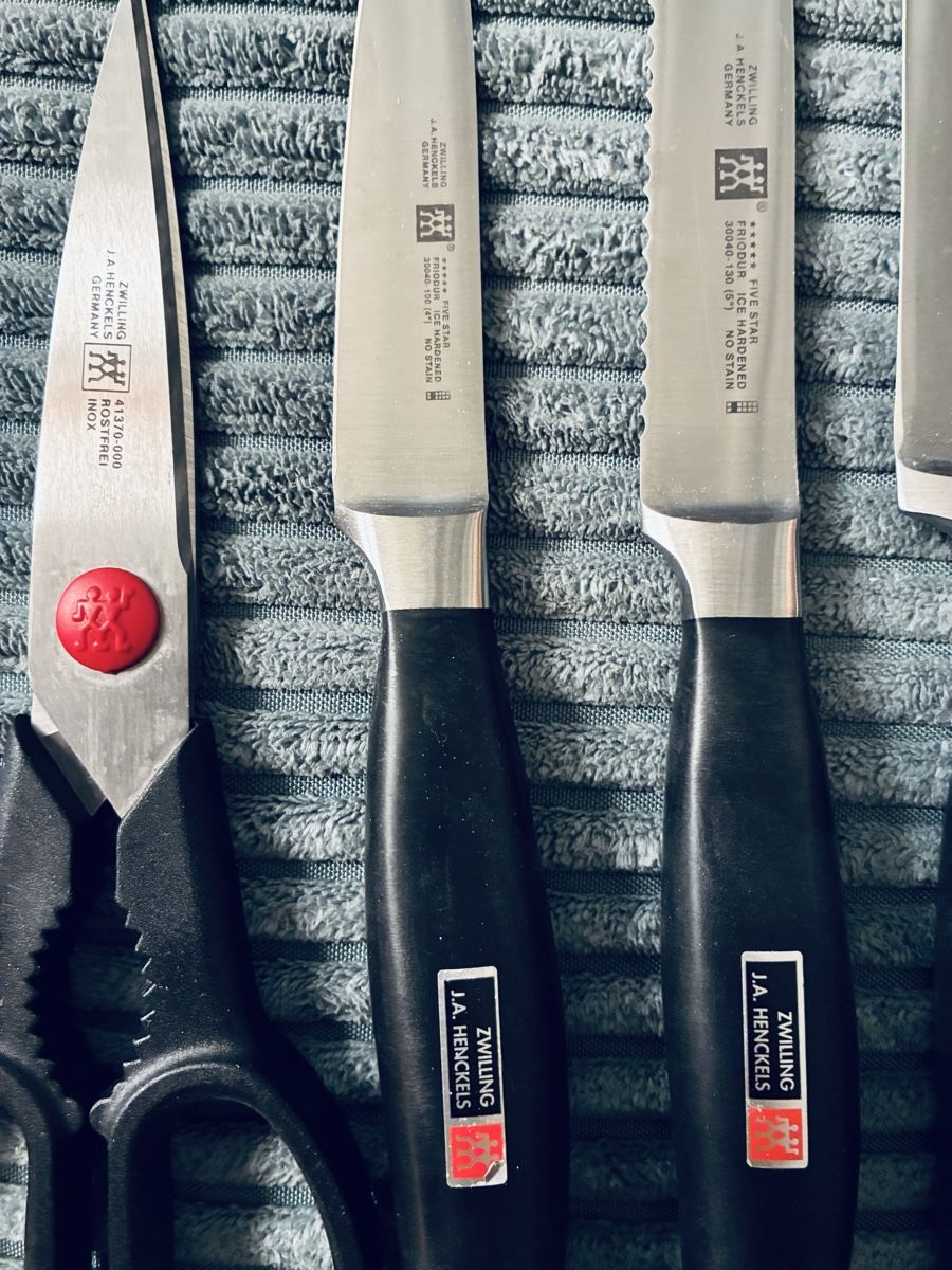 Zwilling Coltelli: Zwilling Messerblock Five Star 7-teilig gebraucht – Nuovo (secondo la descrizione) da Oberrüti venduto da Jomaru 3