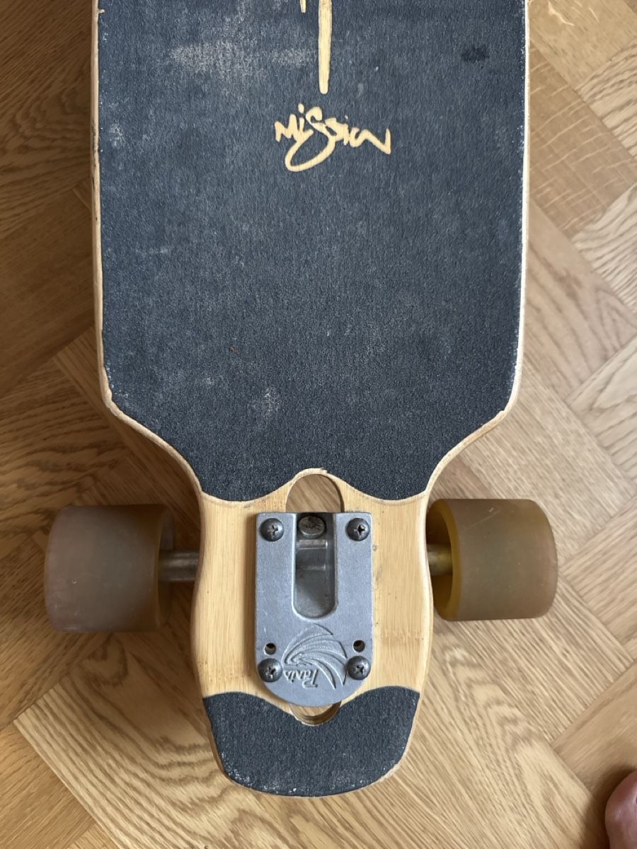 Skateboards: Longboard Bustin Mission  – D'occasion à Altendorf par mac_9k6p 5