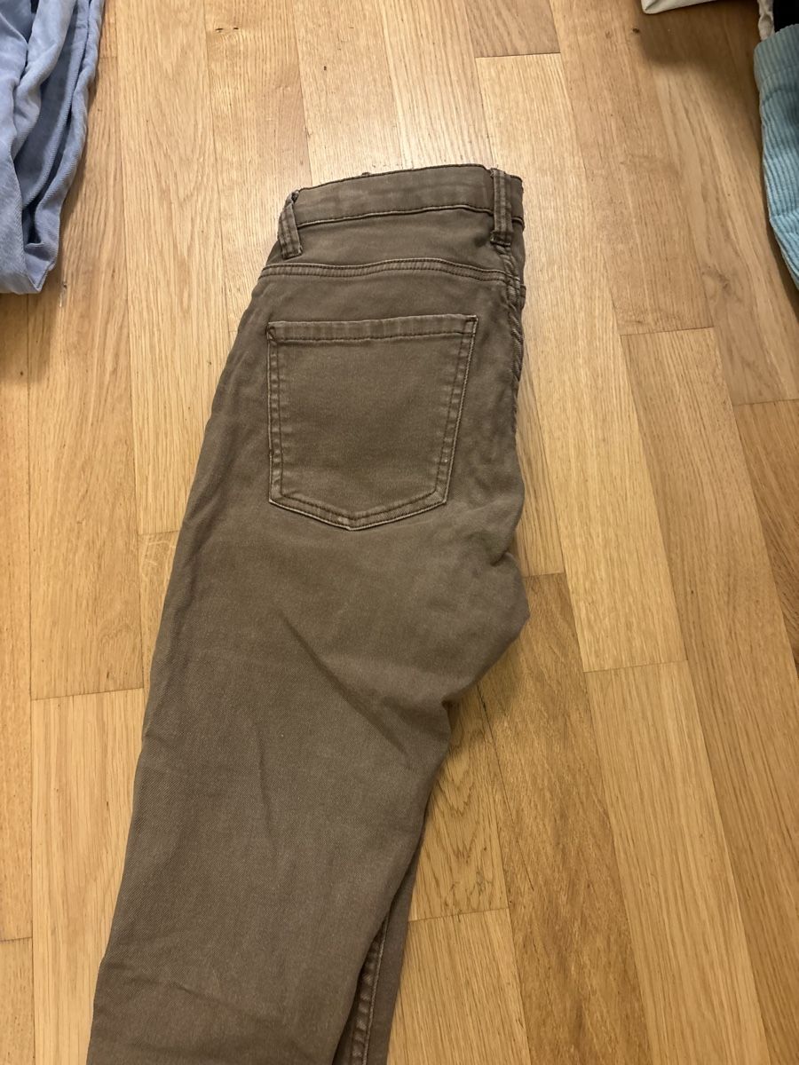 Bershka Jeans: bershka jeans  – Gebraucht aus Glattbrugg von Nixonia 2