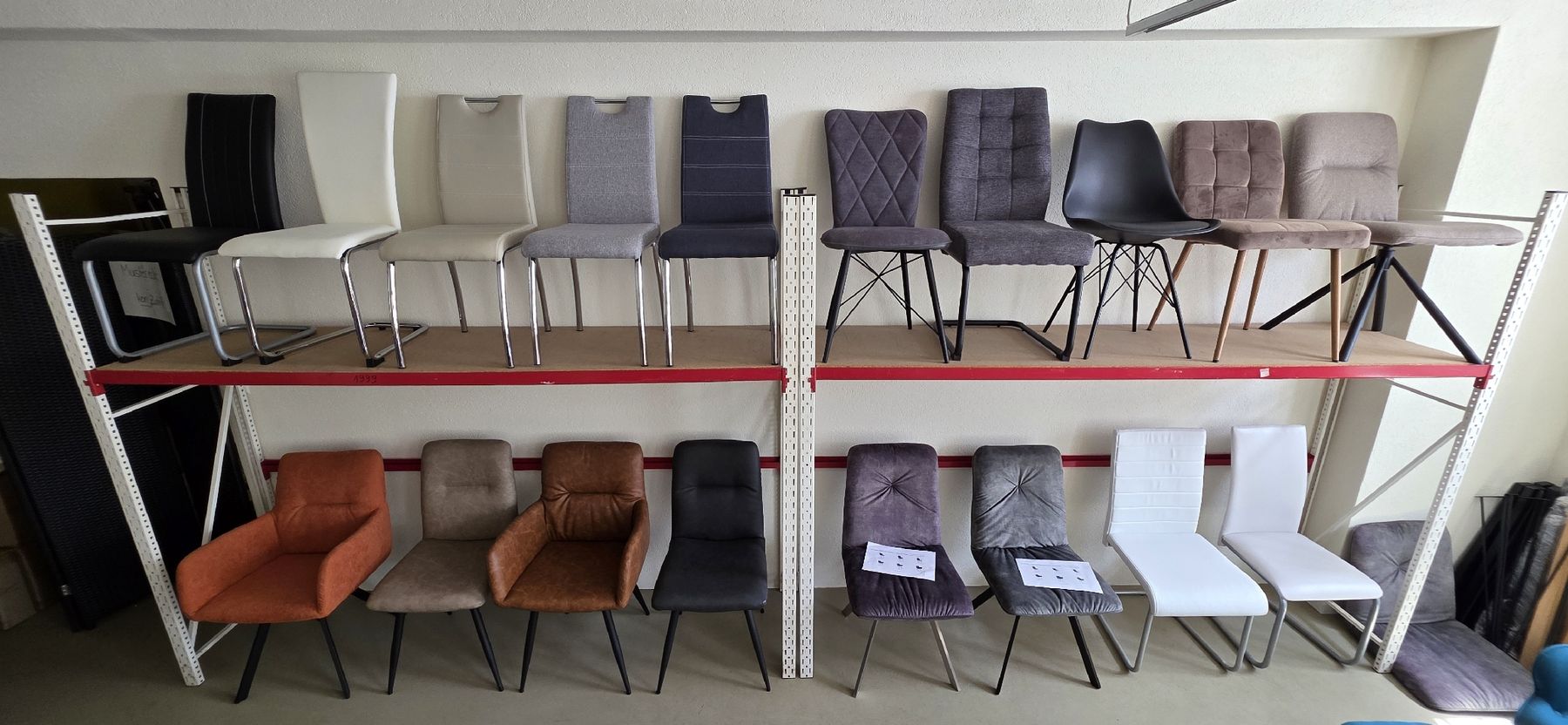 Chaises: Stuhl neu Pro Stk, 60chf. – Neuf avec emballage d'origine à Lützelflüh-Goldb par Rampenverkauf_72_ 3