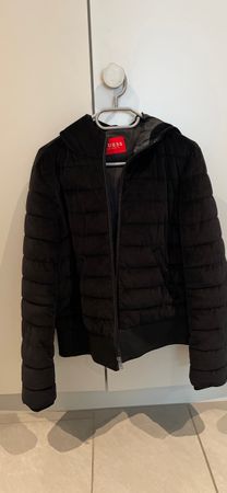 Guess Winterjacke schwarz, Kapuze, Gr. L - Top Zustand!