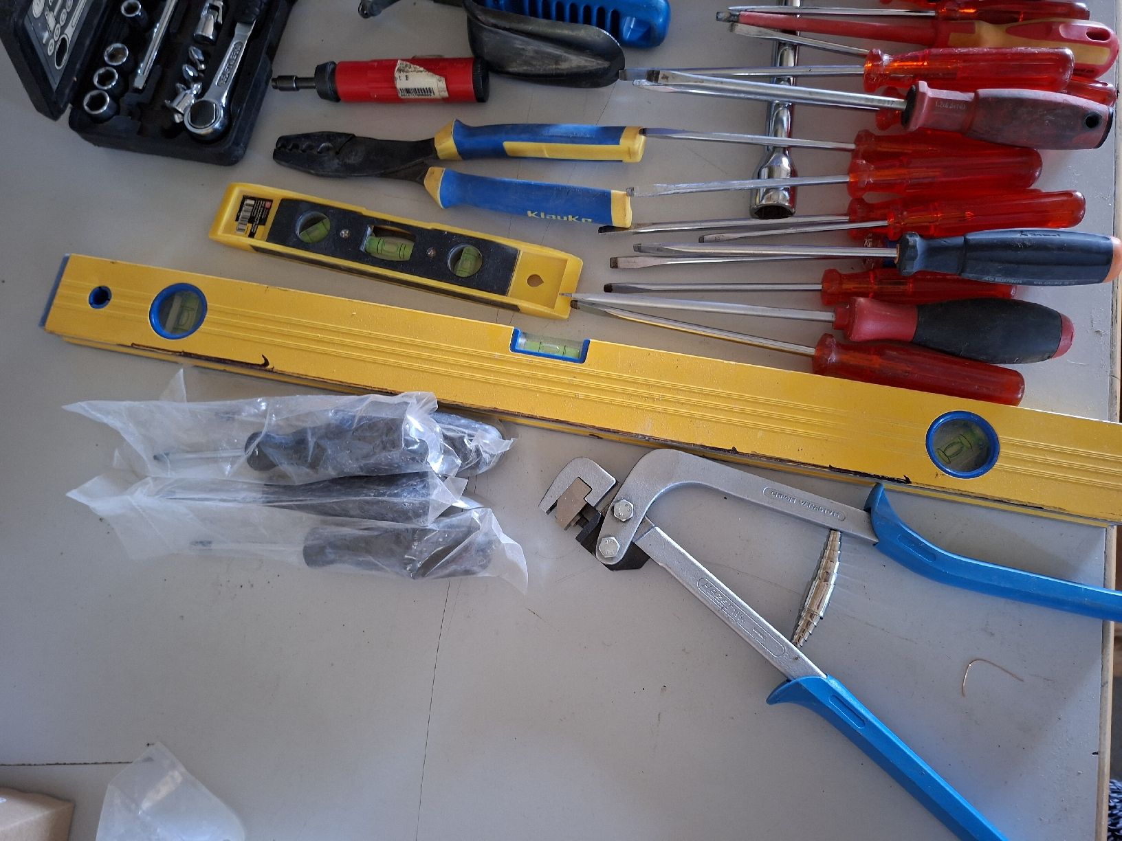Tous les outils: Werkzeug Konvolut – D'occasion à Oberhasli par Cortina 1