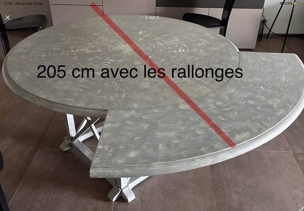 Tavoli: table ronde en cerisier relookée cérusé  – Usato da penthéréaz venduto da papillons22