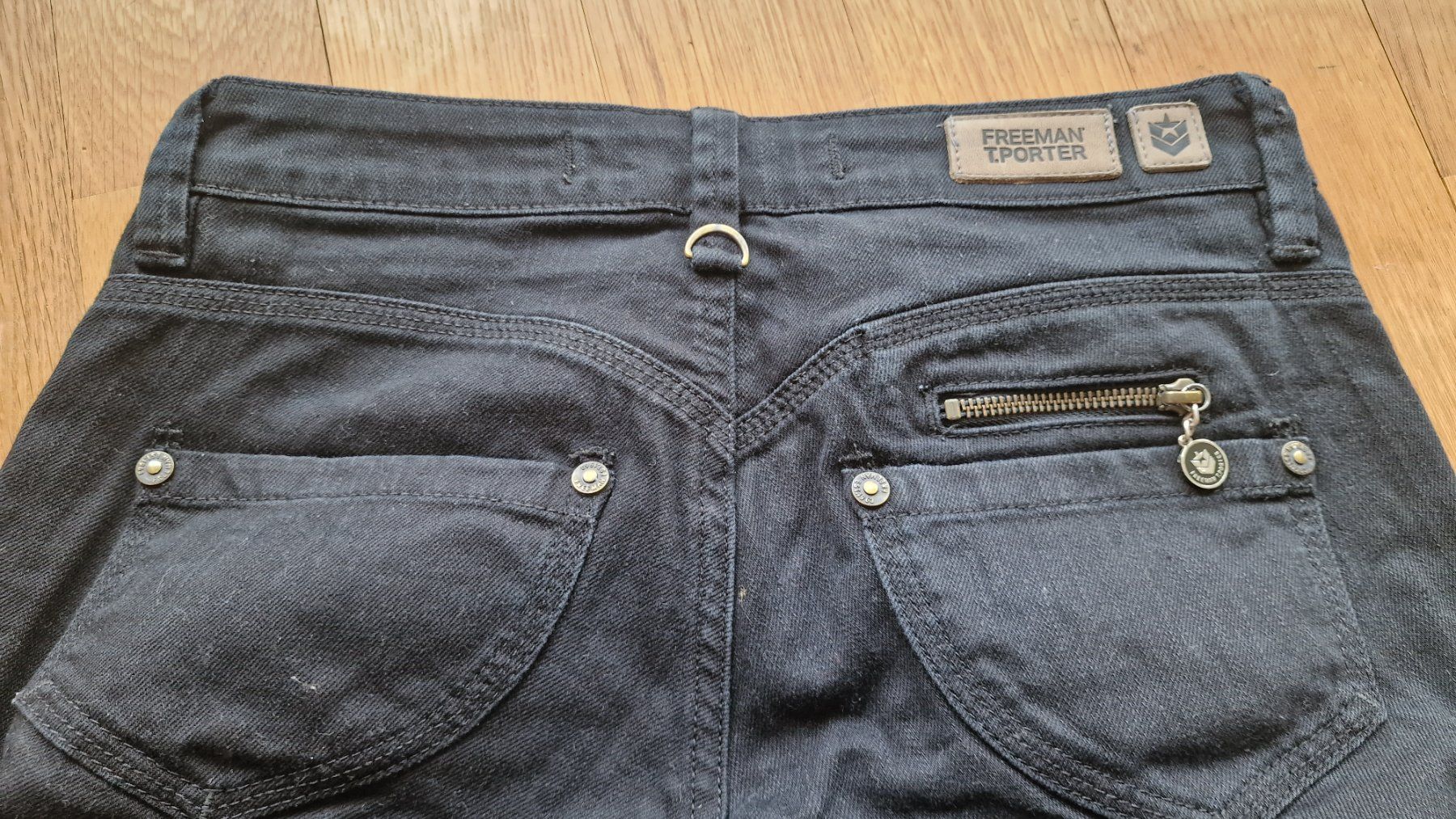 Freeman T. Porter Jeans: Freeman T. Porter Jeans – Usato da Kerns venduto da onewayticket 1