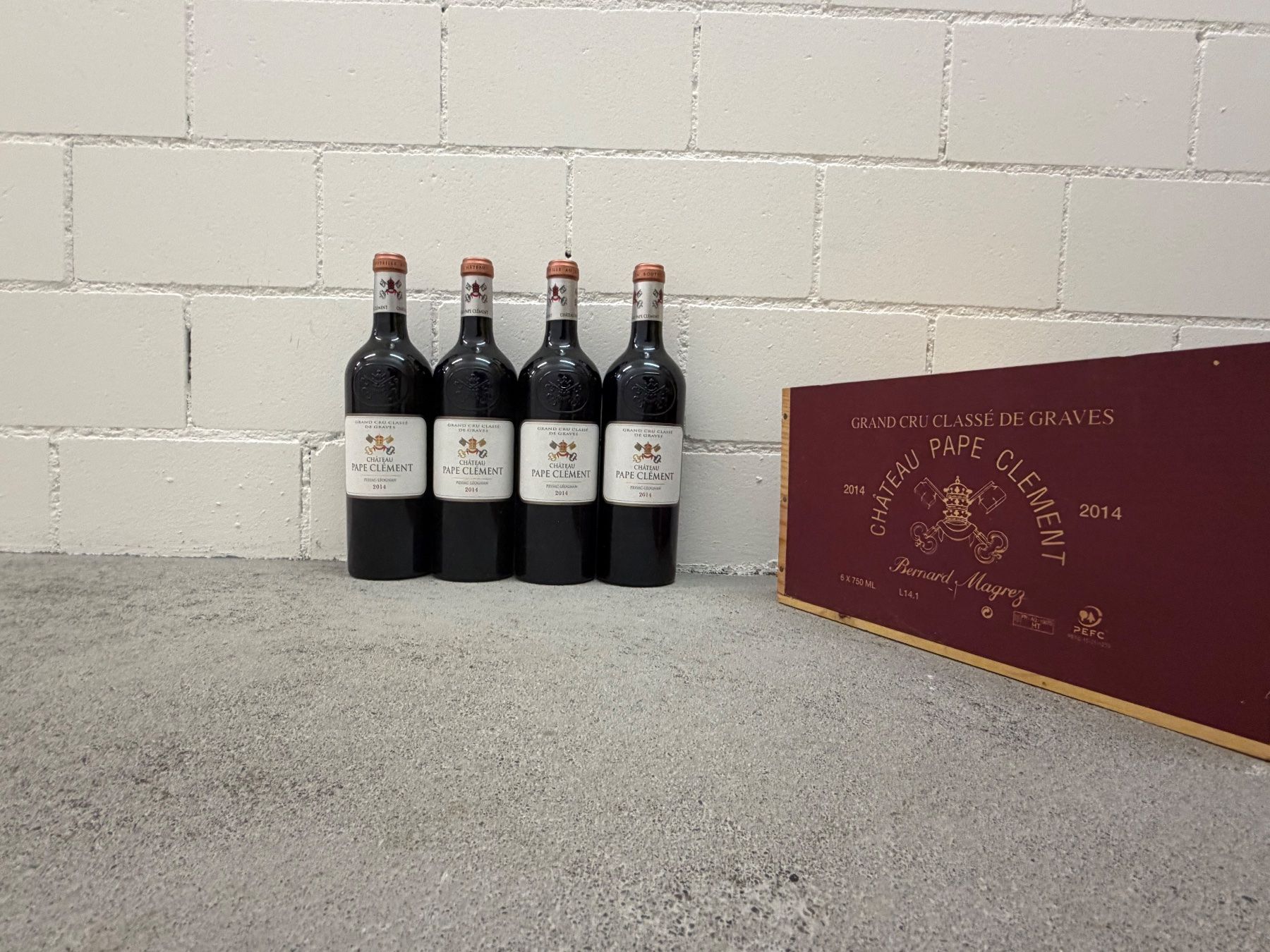 Vino: 4 Flaschen Pape Clément 2014 – Nuovo (secondo la descrizione) da Schlieren venduto da mbr21 2