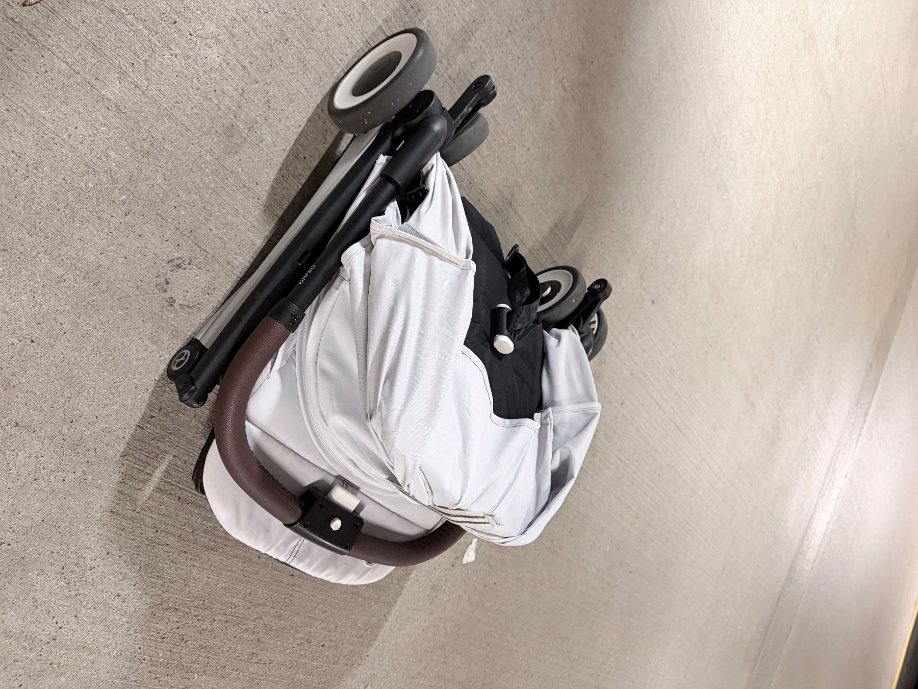 Cybex Carrozzine: CYBEX Orfeo grey Plus Adapter – Usato da Urdorf venduto da mar_5dn7 1