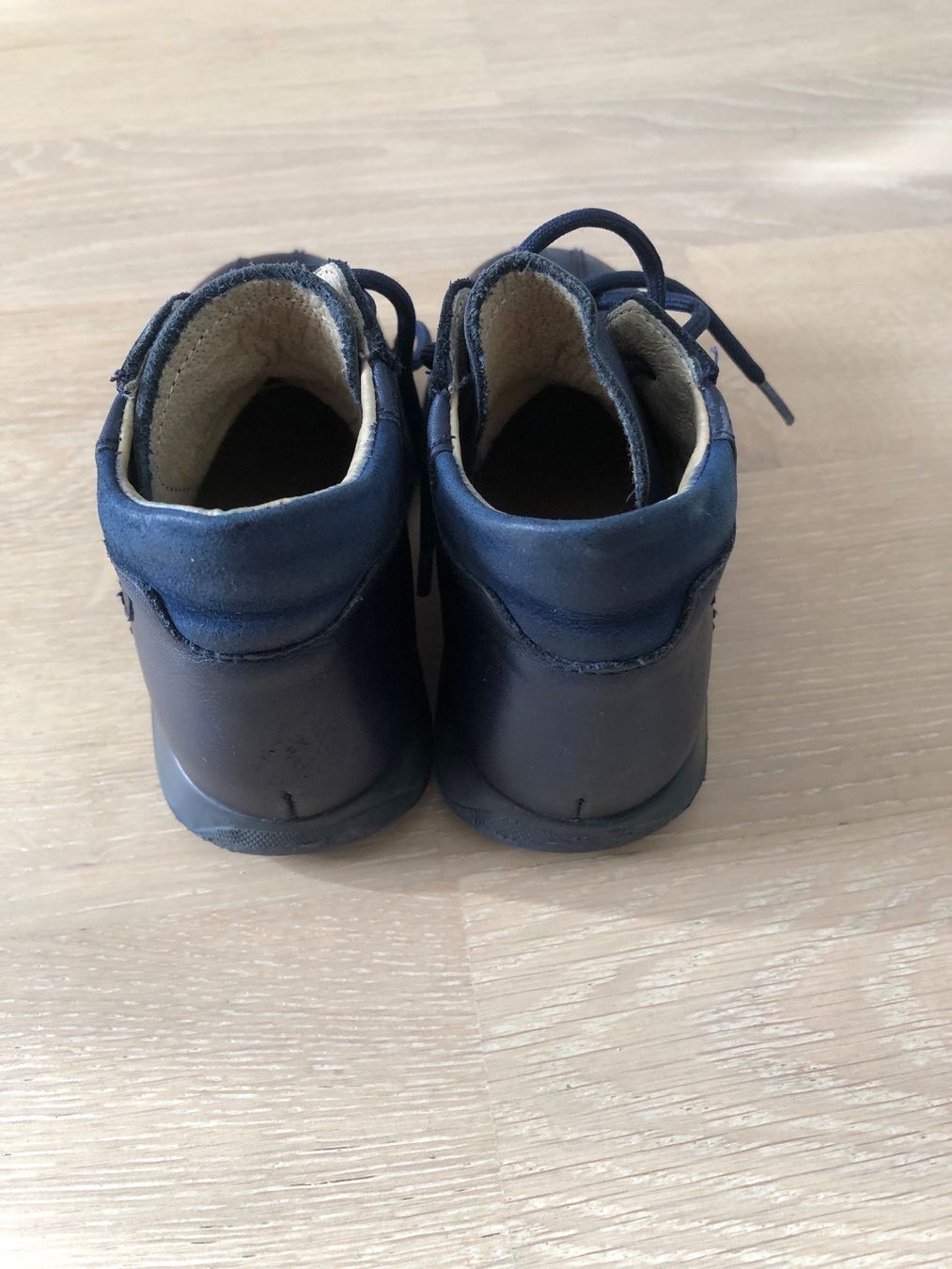 Scarpe per ragazzi: Kinderschuh der Marke Däumling - Grösse 24 Schmal – Usato da Thalwil venduto da holoarte 1