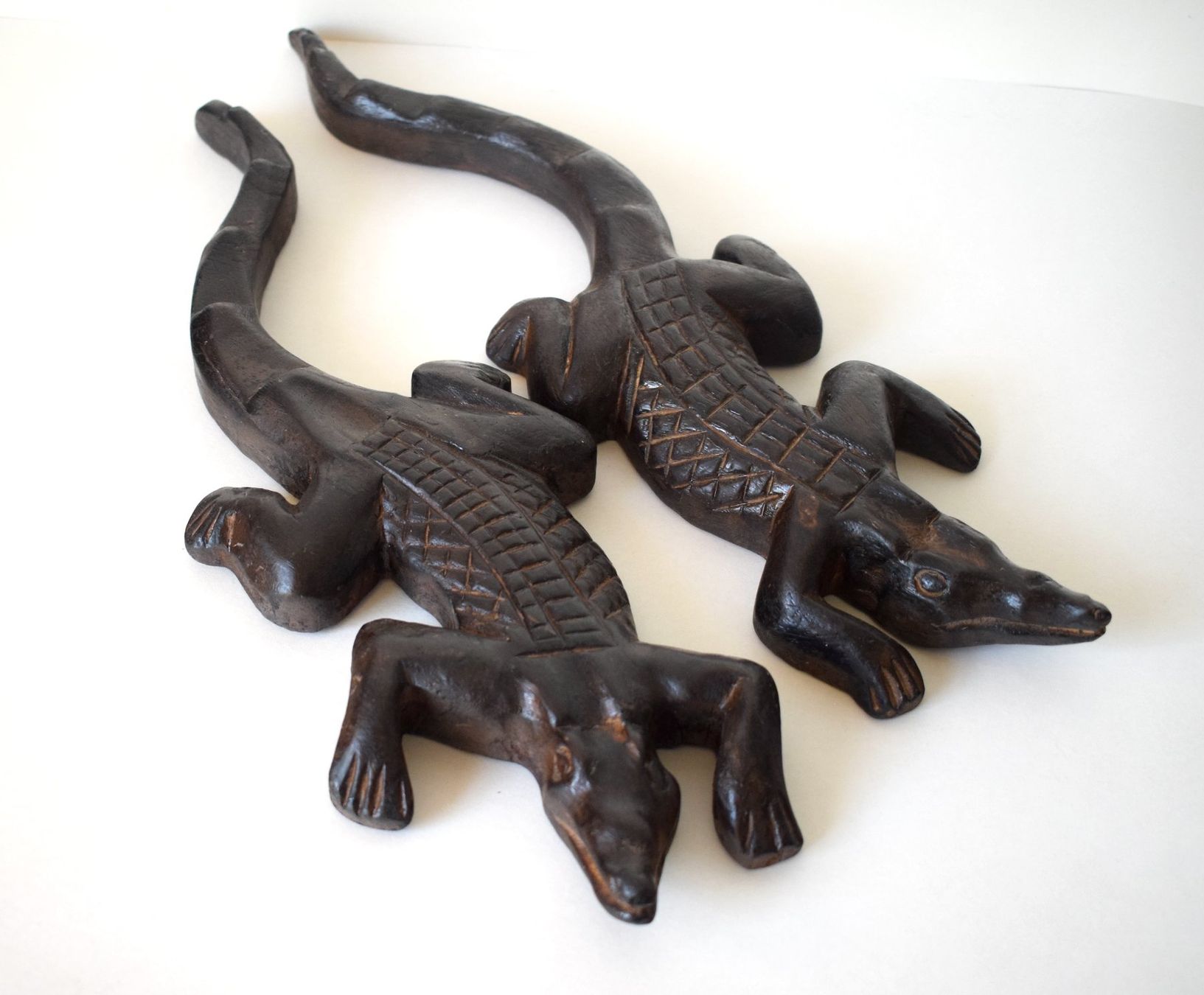 Statuette: TOP Gr. Krokodile Holz Tierfigur gross – Usato da Dulliken venduto da ichwettichhett 1