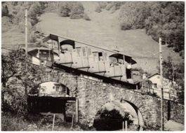Montreux - Funiculaire / Standseilbahn Les Avants--Sonloup