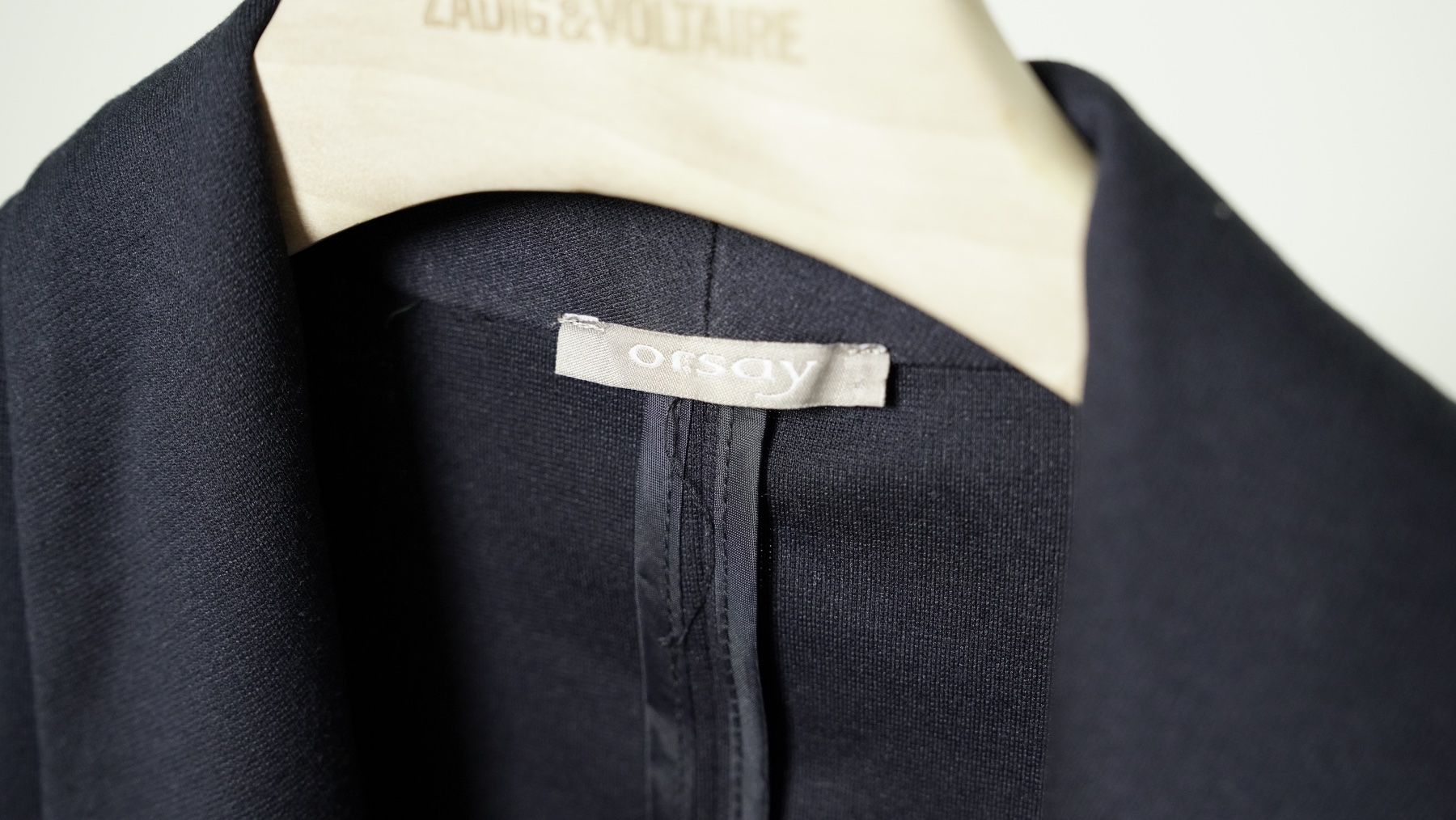 Bolero: Orsay Blazer Bolero Pullover Damen navy sleek – Nuovo (secondo la descrizione) da Zürich venduto da julia_vina 2