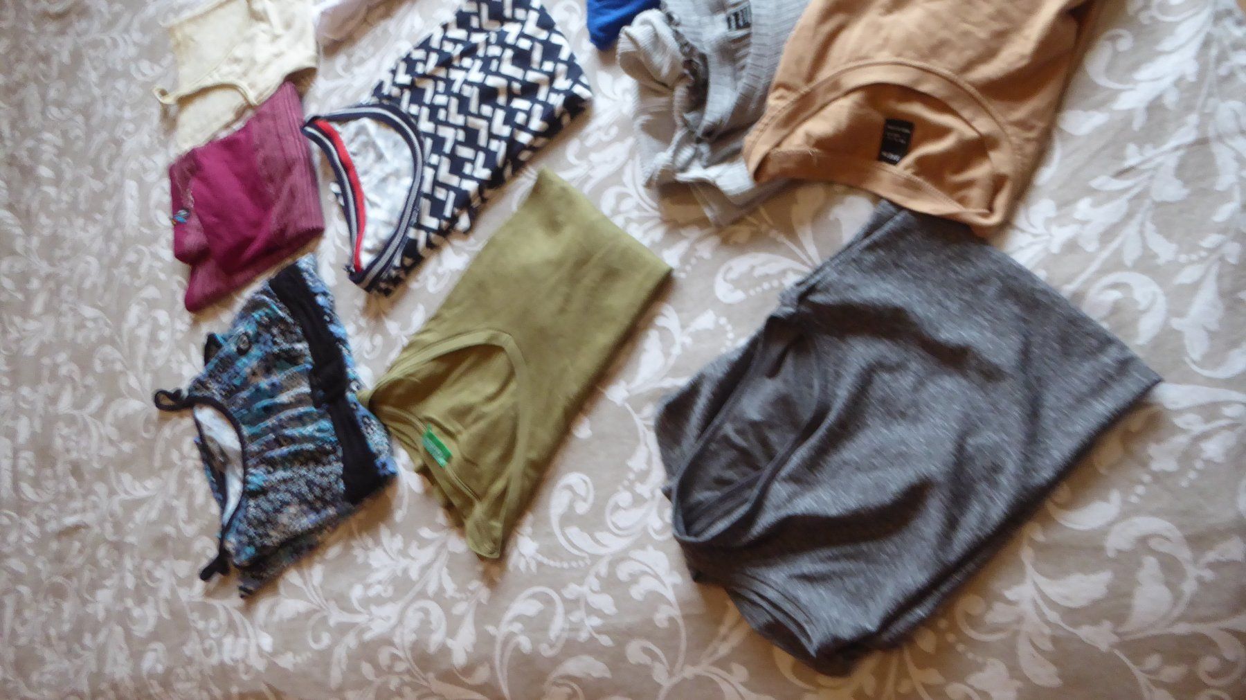 Lotti di vestiti: 16 Tshirt Top s Gr M – Usato da Sargans venduto da Benziner 4