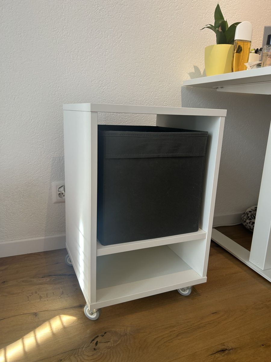 Ikea Banconi: Ikea Vihals Ablagetisch (Container) – Usato da Olten venduto da noellealisha 1