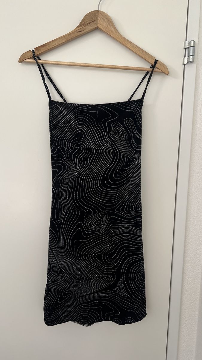H&M Kleider: Schwarzes Glitzerkleid  – Gebraucht aus Wermatswil von Jara.a.s 1
