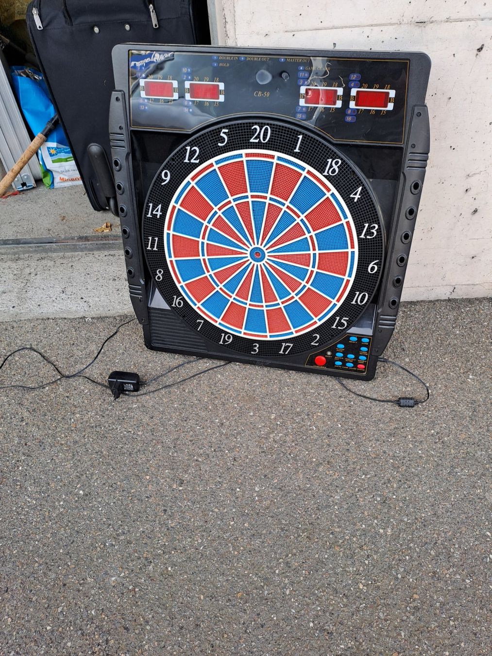 Freccette: Elektronische Dartscheibe – Usato da Wängi venduto da Max64 1
