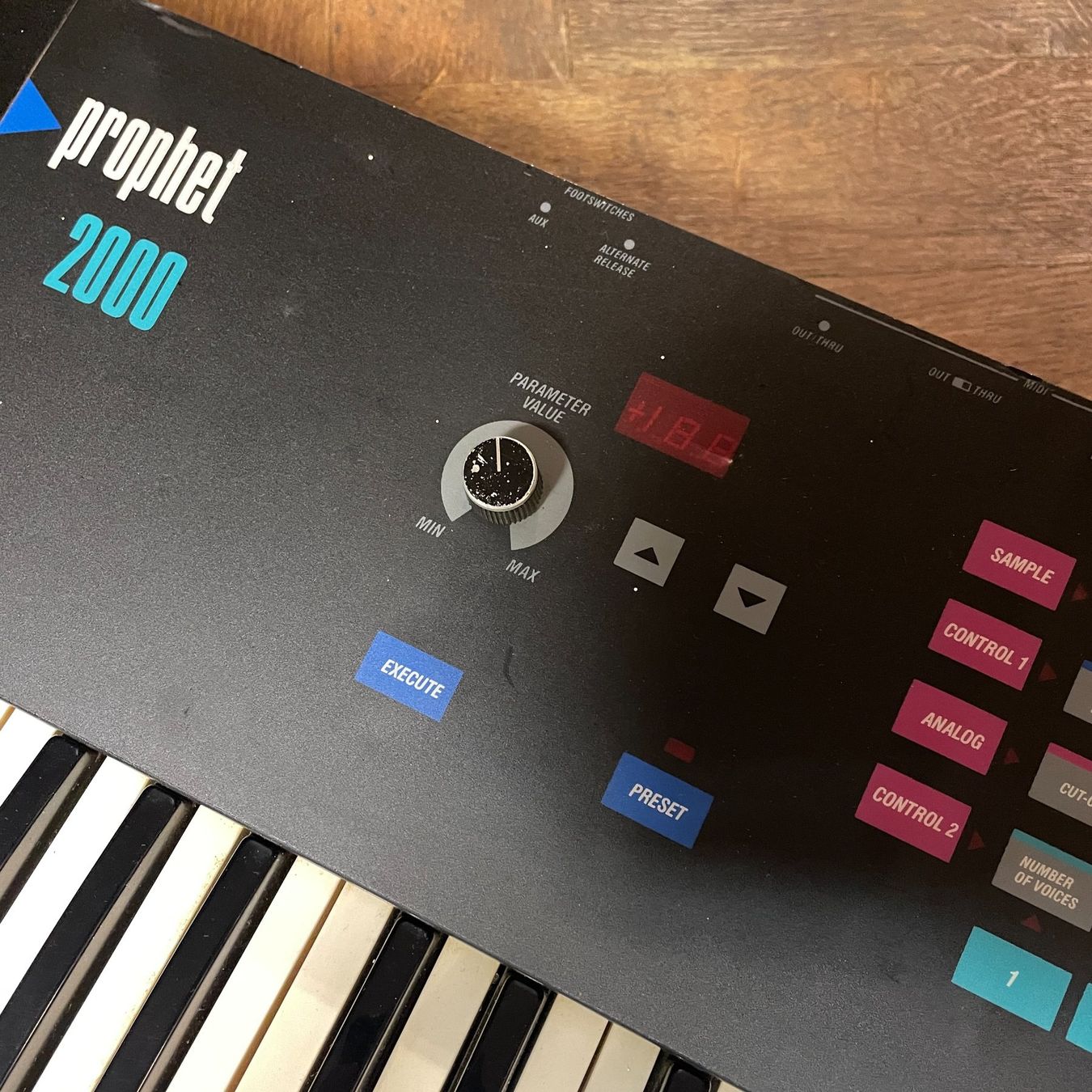 Sequential Strumenti musicali: Sequential Prophet 2000 – Difettoso da Bern venduto da nomitzruk 3
