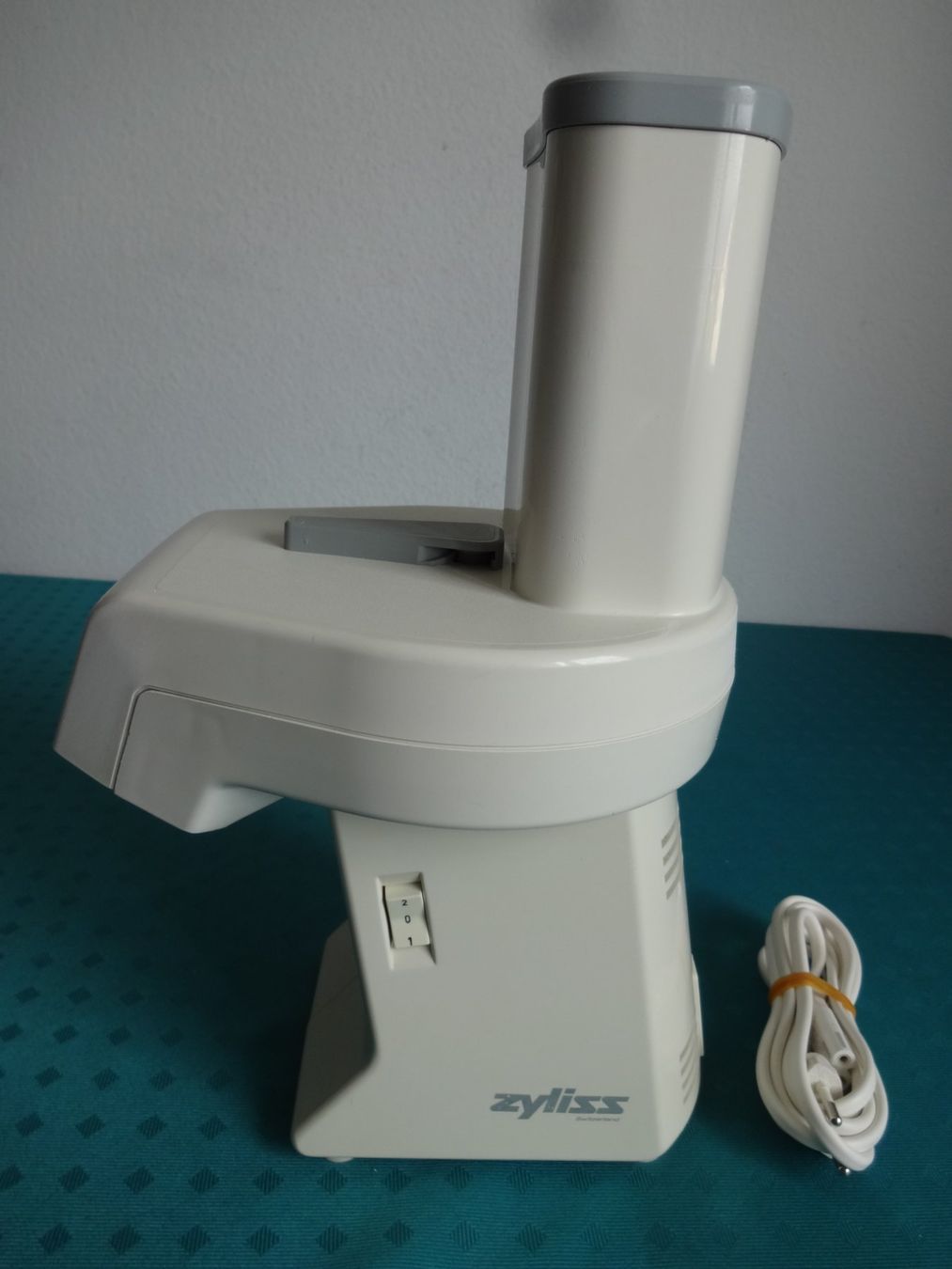 Zyliss Elettrodomestici da cucina: *Zyliss Elektroraffel* mit  4-Scheiben – Usato da Frauenfeld venduto da rey06 2