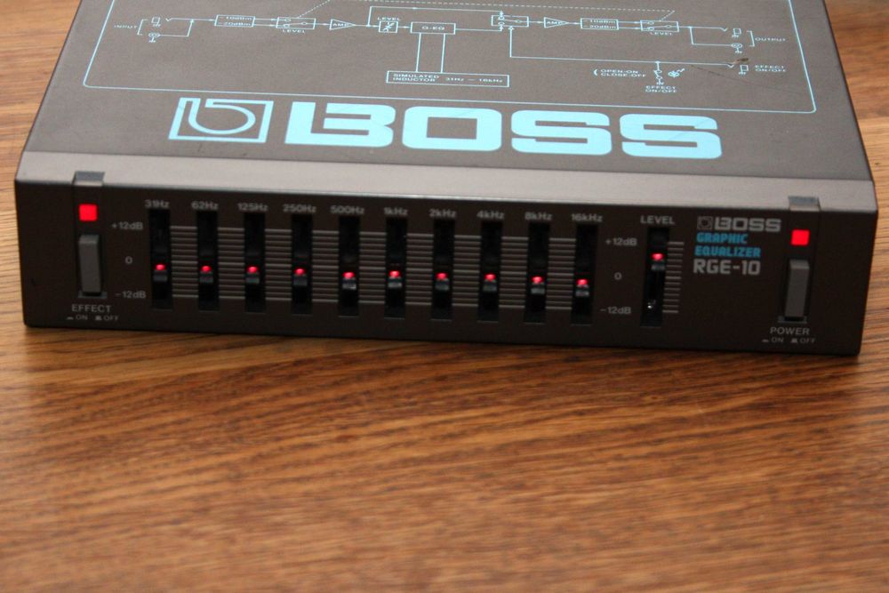 Boss Micro Rack Series Graphic Equalizer RGE-10 | Kaufen auf Ricardo