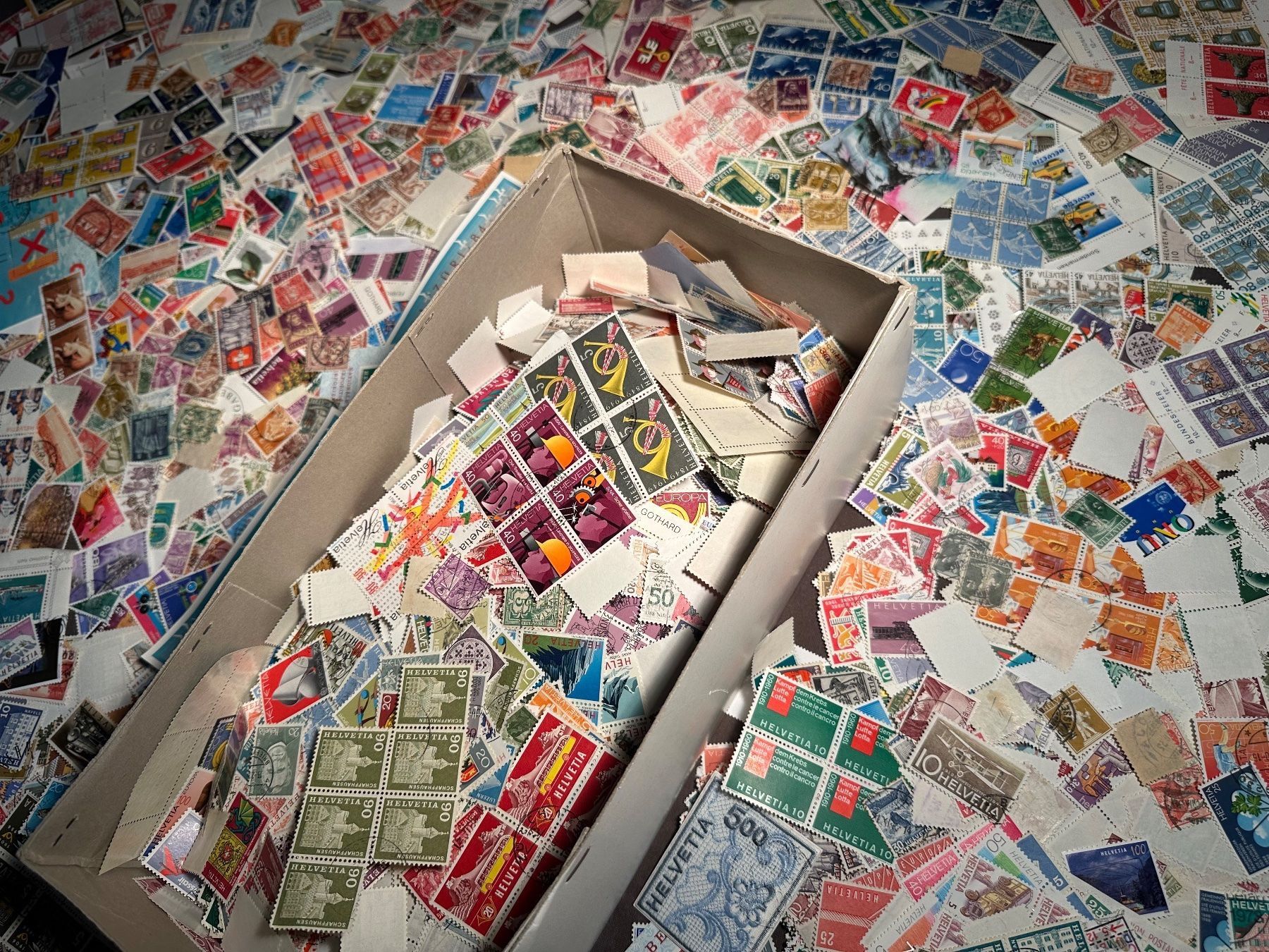 Alle Briefmarken: XXL Sammlung abgelöste Briefmarken CH – Gebraucht aus Stettfurt von 2442 8