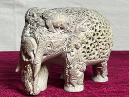 Handgefertigte Elefanten-Skulptur aus Marmor