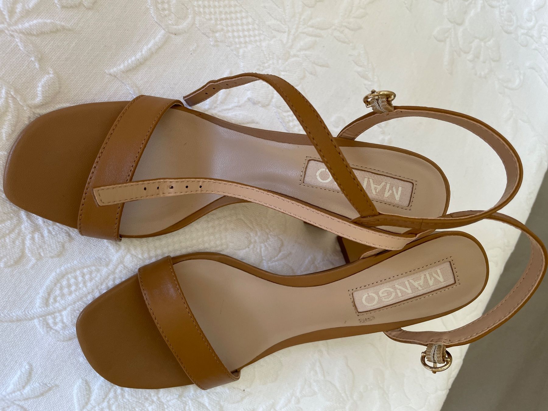 Mango Damenschuhe: Pumps / Sandalen von Mango Gr. 39 - beige – Neu (gemäss Beschreibung) aus Birsfelden von Nic21 1