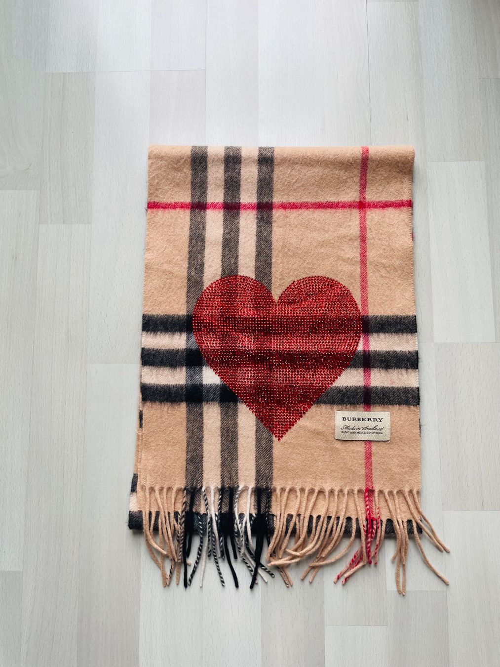 Foulard & Sciarpe: Burberry Schal – Nuovo (secondo la descrizione) da Rafz venduto da Bamboula67
