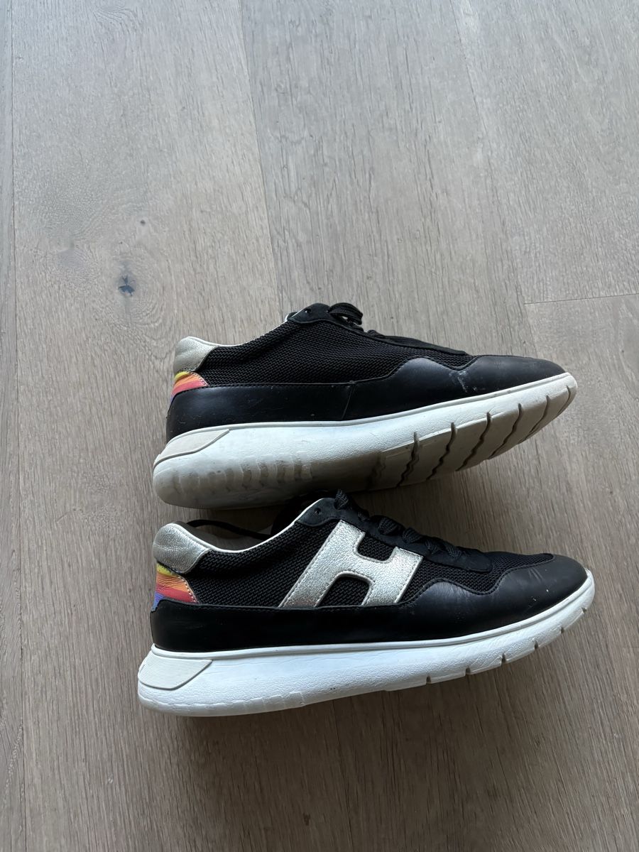 Hogan Scarpe da donna: Hogan Sneakers Gr. 37.5 – Usato da Rüttenen venduto da Peace61