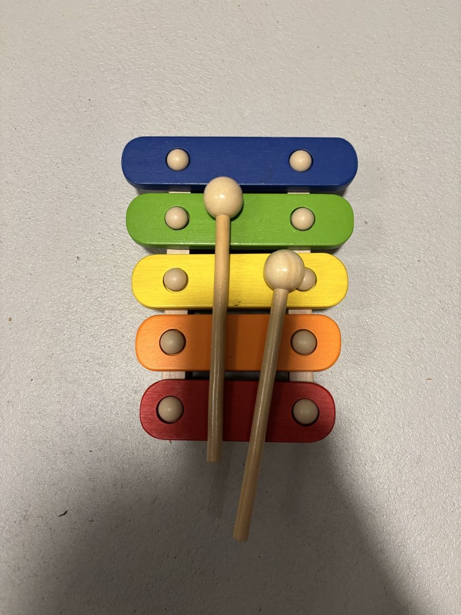 Musikinstrumente: Holz Xylophon – Gebraucht aus Schleinikon von Jessica_Lutishi