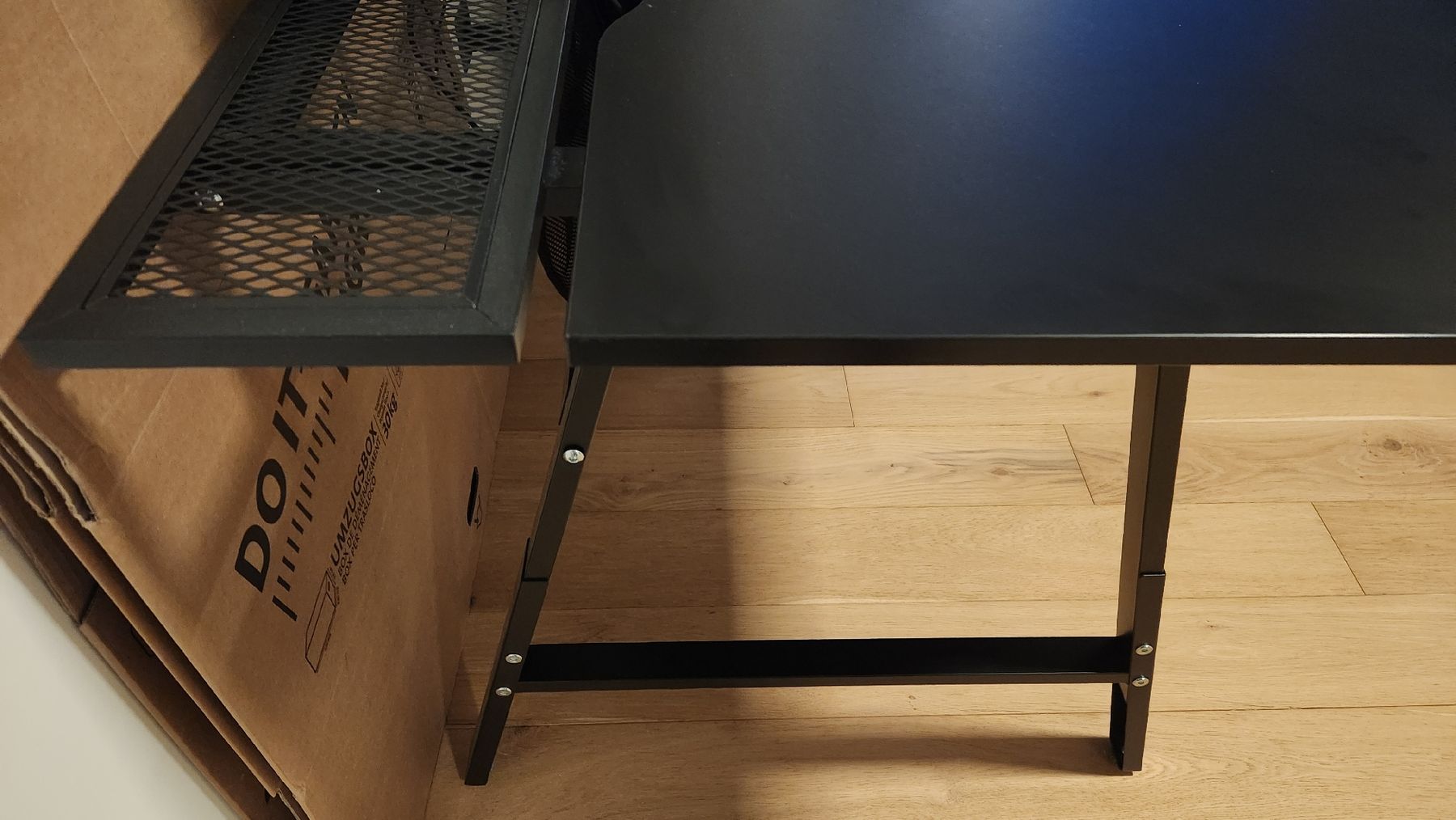 Ikea Scrivanie: SCHREIBTISCH / DESK / Ikea Utespelare – Nuovo (secondo la descrizione) da Zürich venduto da mrs_kl5x 1