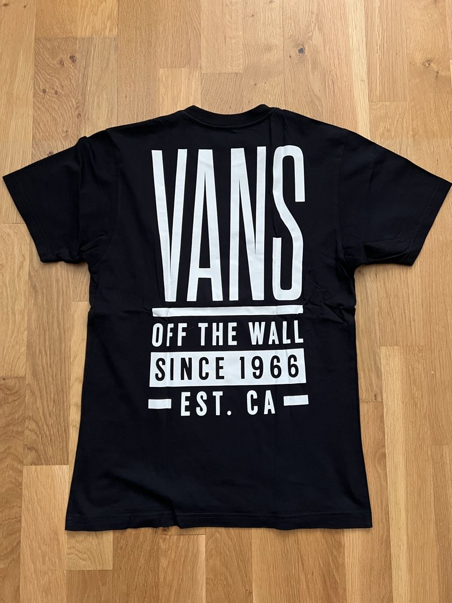 Vans T-shirt: T-shirt Vans noir, taille S – Usato da Cortaillod venduto da Y1nn_jqr
