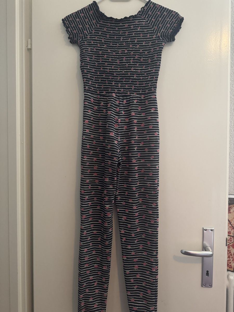 Jako-O Tute: Jumpsuit Jako-o gestreift mit Erdbeermuster  – Usato da Aarburg venduto da manju2007