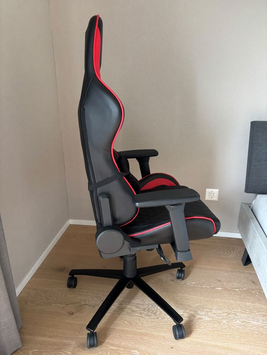 Stühle: HyperX Bürostuhl – Gebraucht aus Otelfingen von stefanie_ackermann 3