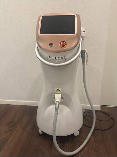 Appareils médicaux: Professionelle, med. Kosmetik - Artmed OPERA Lasersystem – D'occasion à Gerlafingen par Giggs