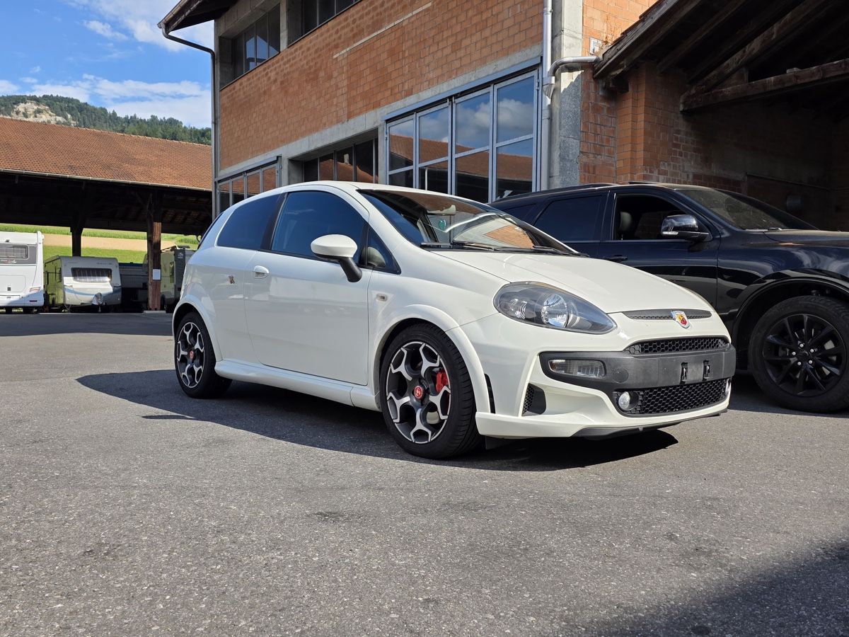 Abarth Automobili: Fiat Punto Abarth 1.4 – Usato da Burgdorf venduto da has_5x9l