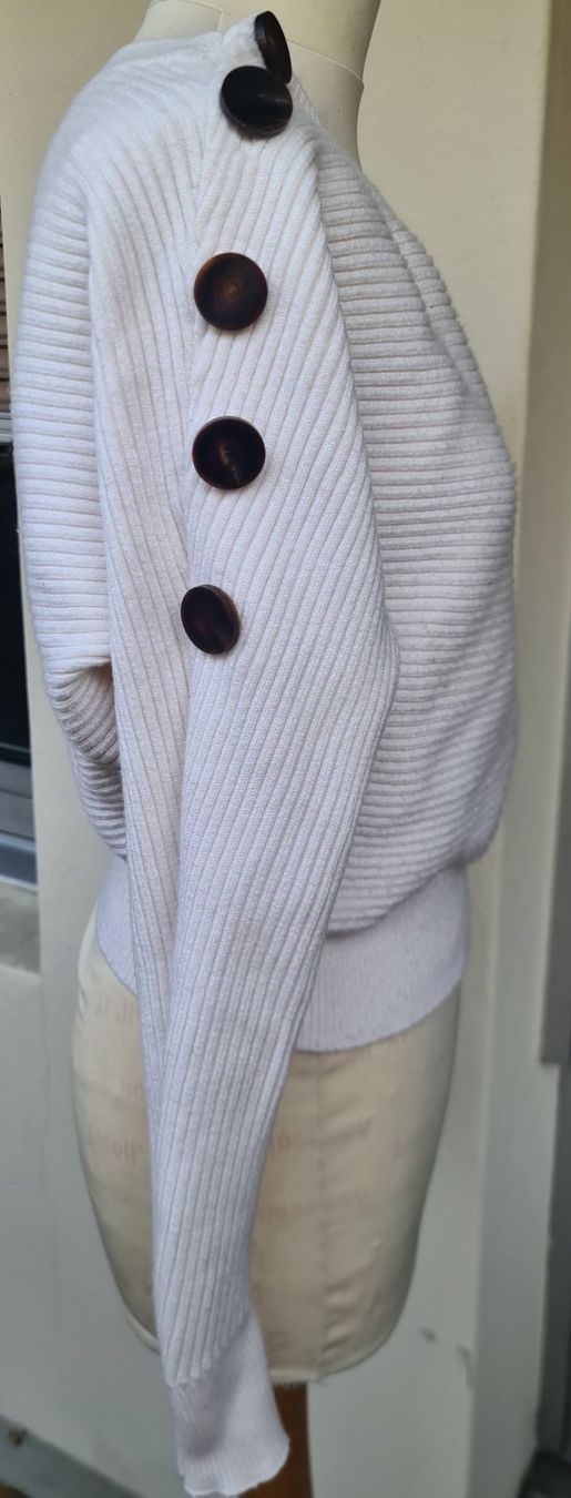 Zara Maglioni & Felpe: Pull à encolure bateau taille S couleur crème – Usato da Genève venduto da Saleena 2
