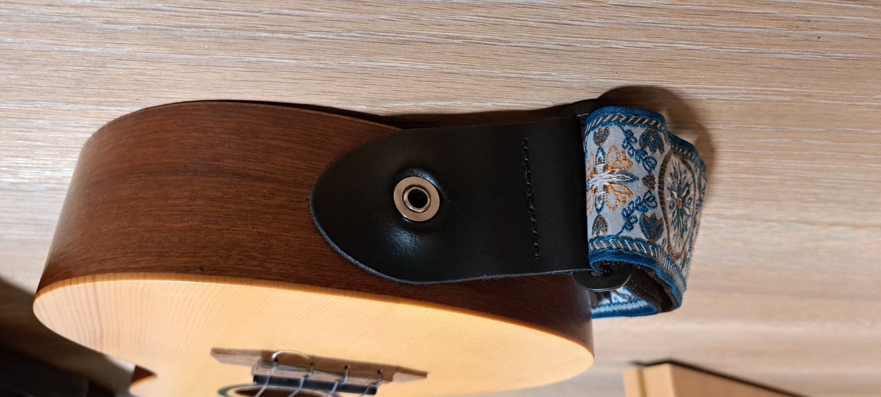 Strumenti musicali: Ukulele mit Tonabnehmer – Usato da Sachseln venduto da Furner94 4