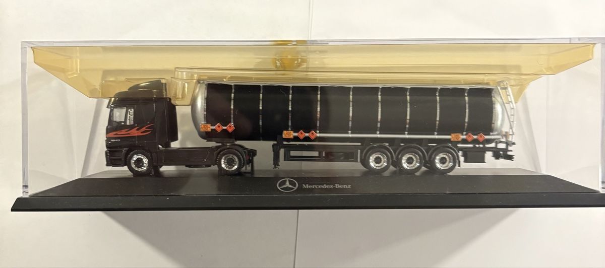 Modellbausätze & Standmodelle: Mercedesmodell Actros 1:87 – Neu (gemäss Beschreibung) aus 3203 Mühleberg von bea_myw6
