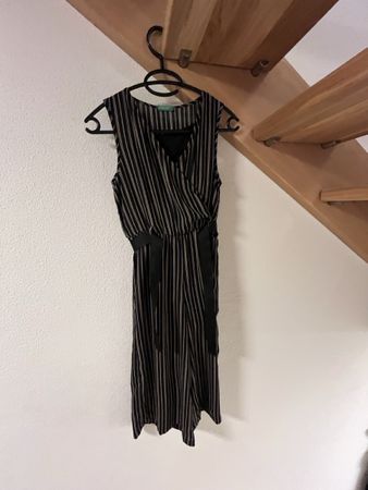 Benneton Elegantes Sommer-Hosenkleid, gestreift, Grösse 140