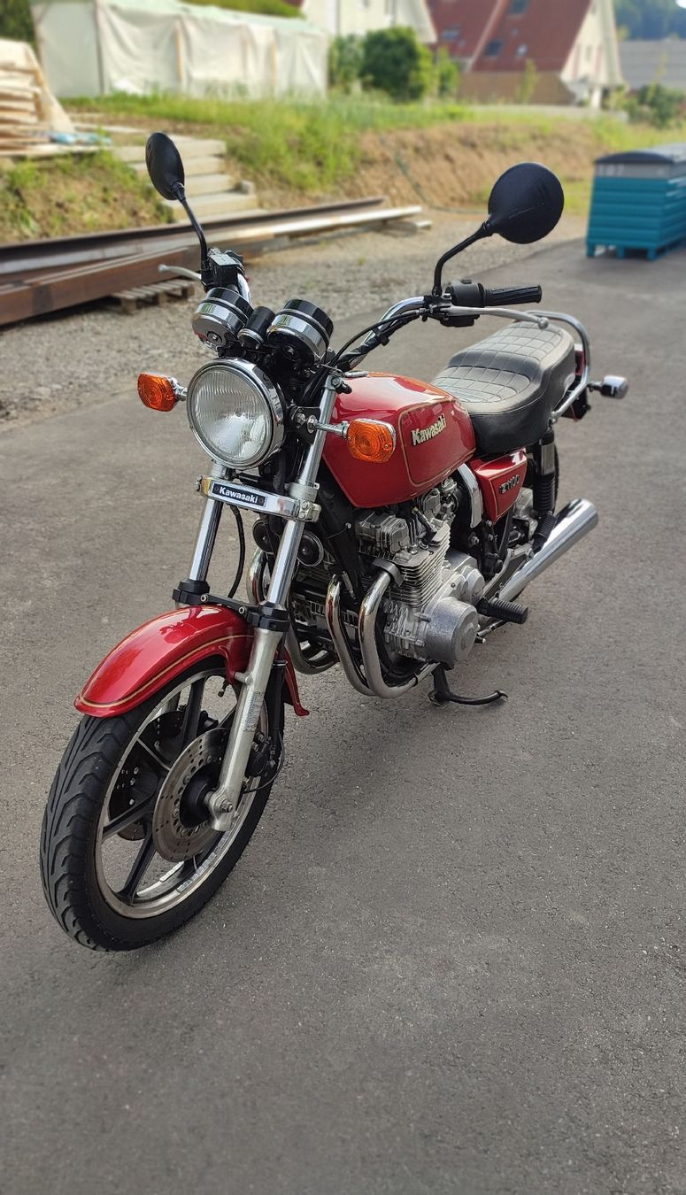 Kawasaki Strada: Kawasaki Z 1100 ST  – Usato da Seewen SO venduto da Gearwolf