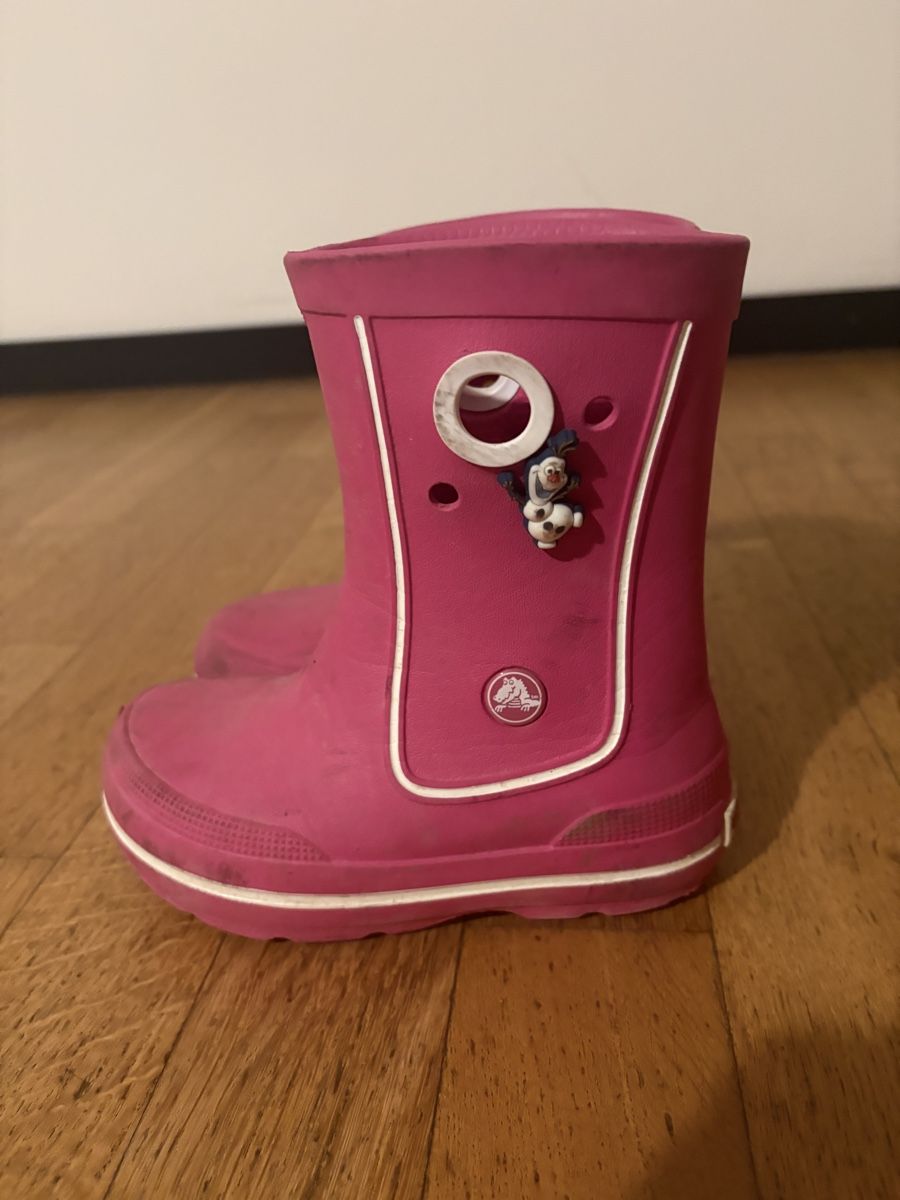 Scarpe per ragazze: Rain Boots Crocs Frozen Pink – Usato da Zürich venduto da and_tv79 1
