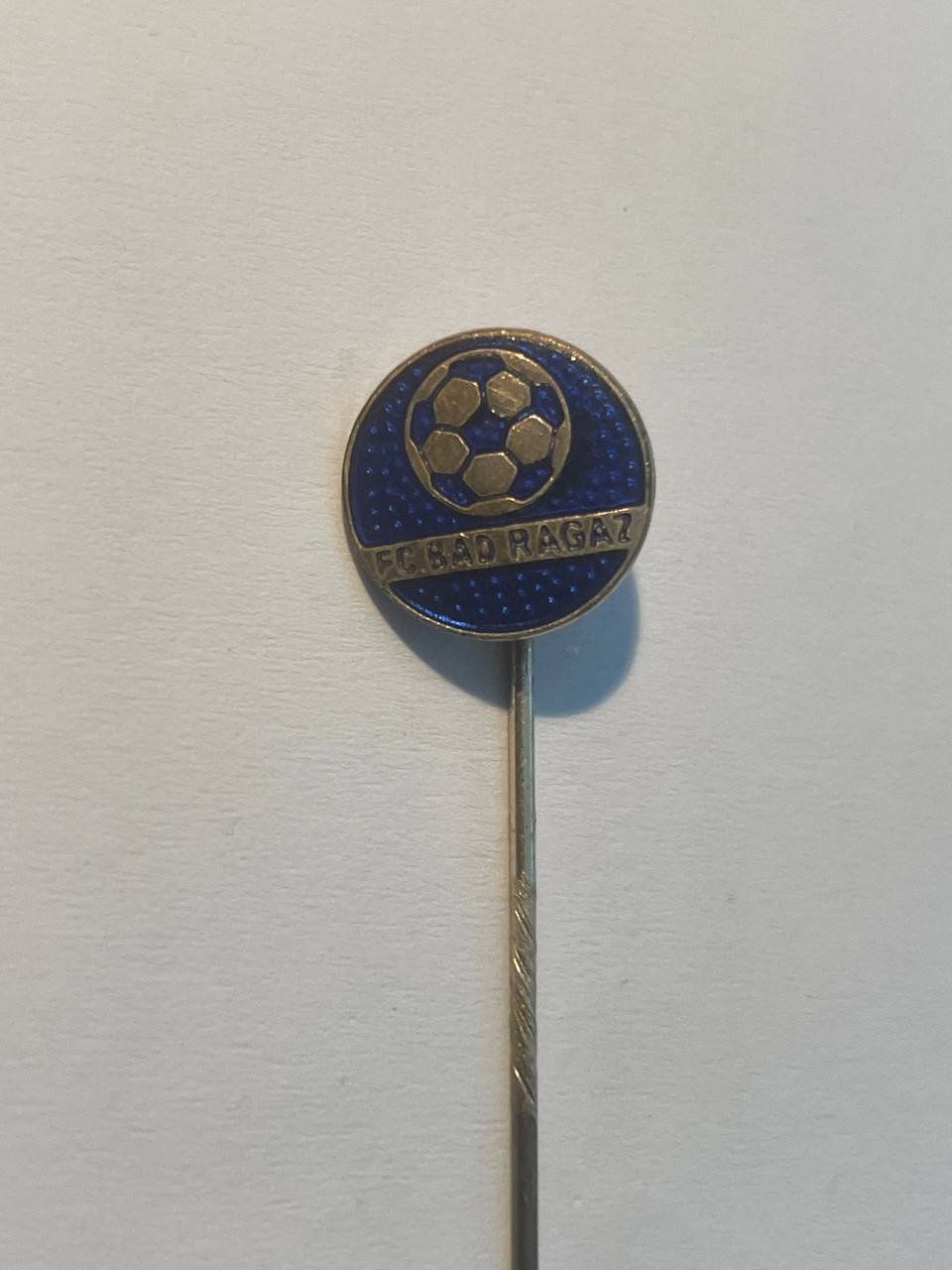 Placchette & Badge: 128. Anstecknadel - FC Bad Ragaz – Usato da Luzern venduto da Irek