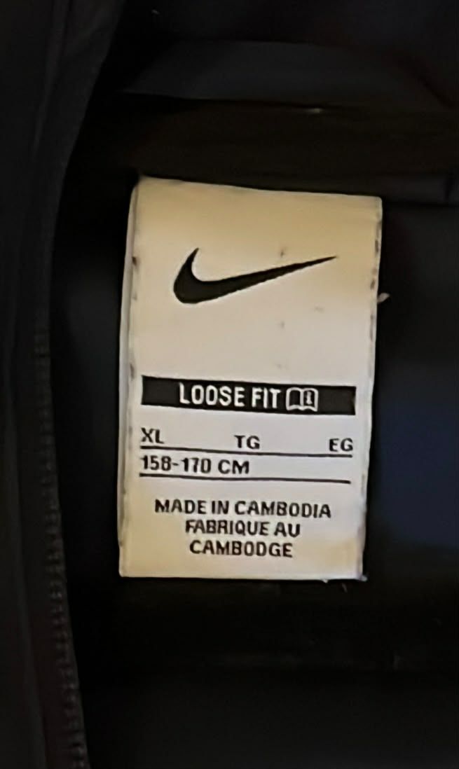 Nike Vestes & Manteaux: Veste Nike  – D'occasion à Fribourg par mal_8zjh 1