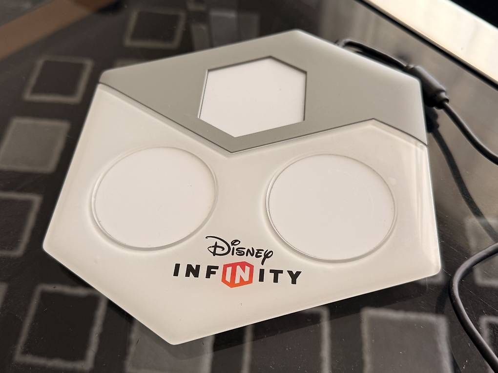 Giochi: Xbox 360 Disney Infinity Komplett Set  – Usato da Aarburg venduto da A.Monte.1990 3