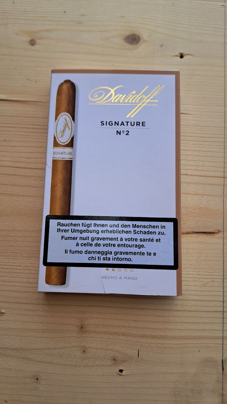 Davidoff Cigares: Davidoff Zigarren/Zigaretten – Neuf avec emballage d'origine à Saanen par and_2k5y