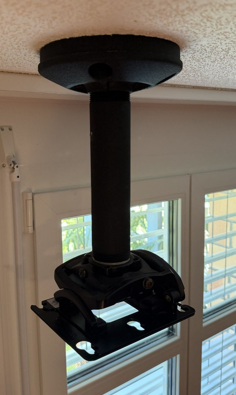 JVC Vidéoprojecteurs: 4k Projektor, JVC NP5 – D'occasion à Burgdorf par maliku 5