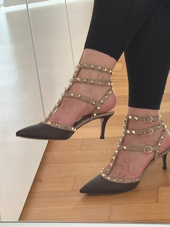 Scarpe da donna: Valentino Slingpumps Rockstud mit Nieten – Usato da St. Gallen venduto da schwarzundweiss 4