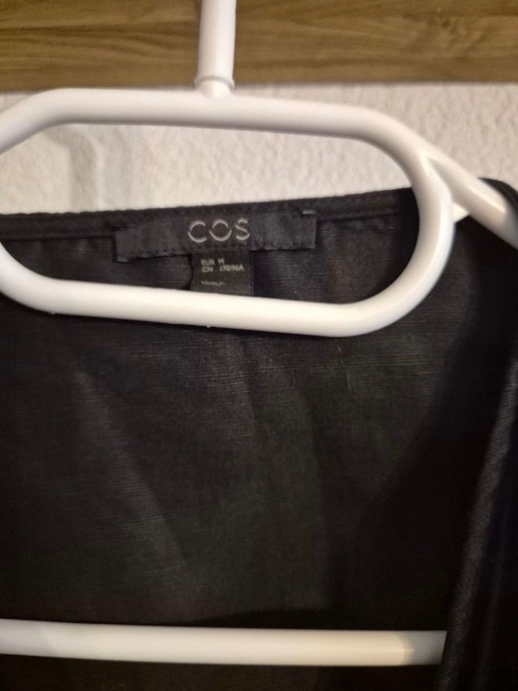 Cos Blusen: Wikelbluse Cos – Gebraucht aus Zürich von lotta.elin 2