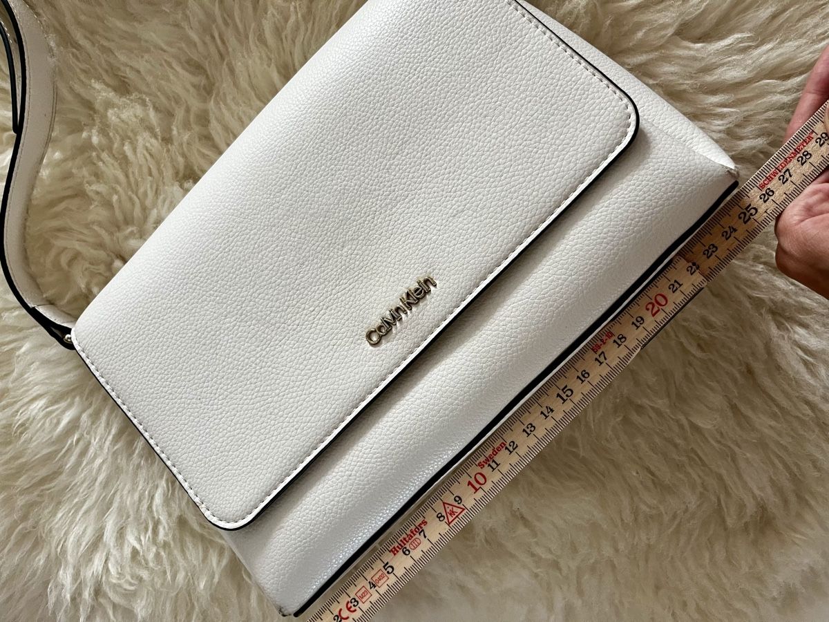 Calvin Klein Sacs femmes: Calvin Klein Tasche weiss – D'occasion à Zürich par Saratue 6