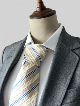 Salvatore Ferragamo Krawatte – Eleganz aus Italien