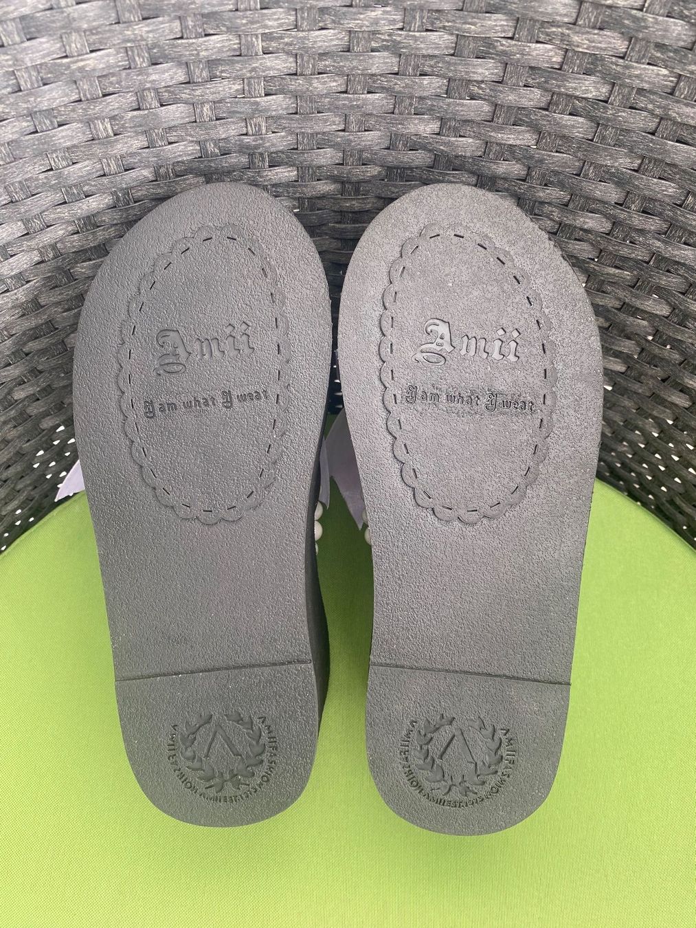 Scarpe da donna: SUMMERTIME - stylische Flip-Flops mit Perlen, nero, 39 – Nuovo e nell'imballaggio originale da Winkel venduto da ferrari2022 7
