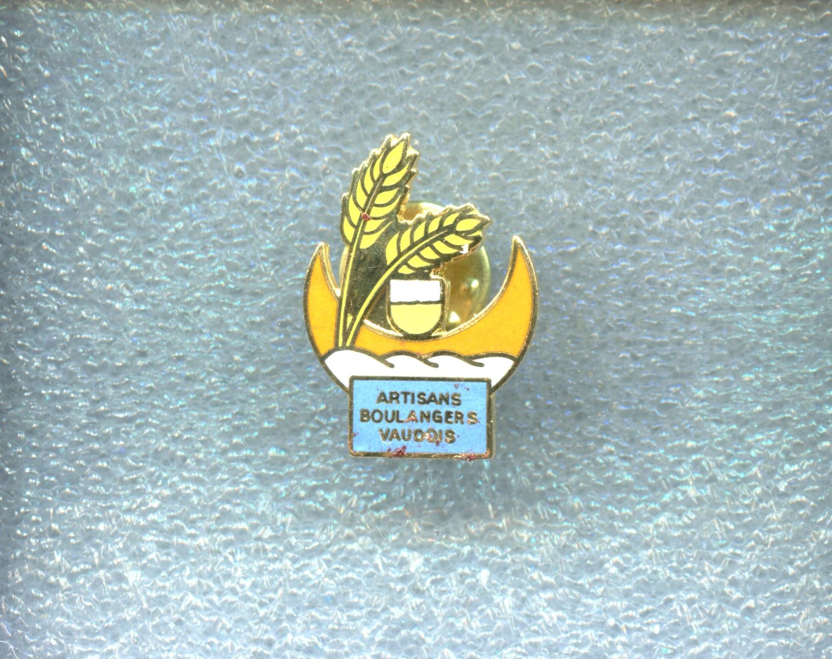 Placchette & Badge: ARTISANS BOULANGERS  VAUDOIS – Usato da Winterthur venduto da Sammleroase
